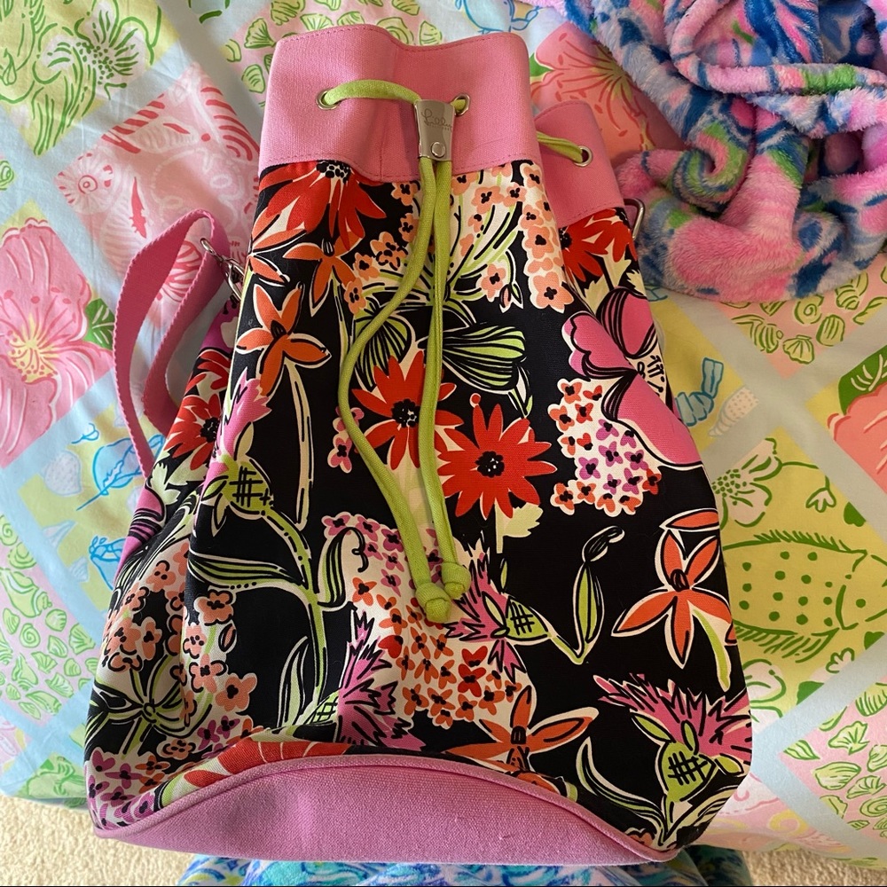 Lilly Pulitzer Del Rey Duffle Bag in Straw Market